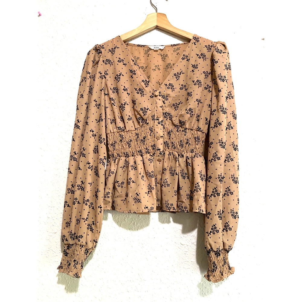 MINE Floral‎ Smocked cottage floral Peplum Blouse Tan whimsy Long Sleeve boho L
